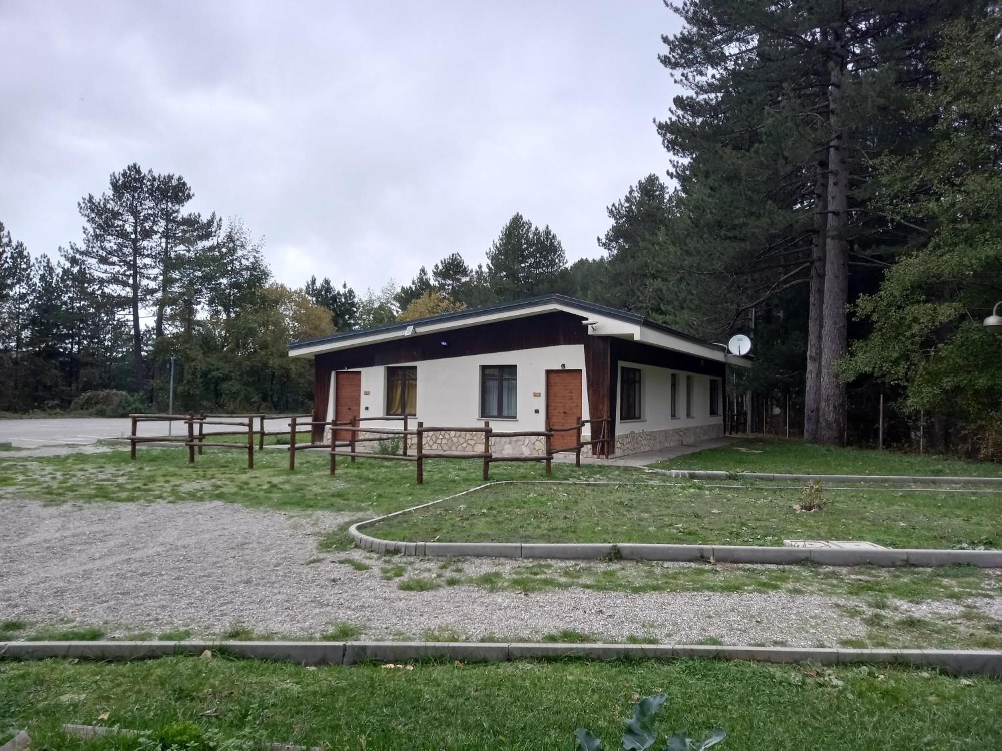 Chalet Lago Taverna  Exterior foto